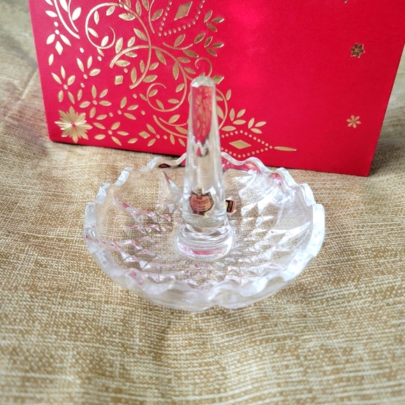 Jewelry Lead Crystal Ring Holder Yugoslavia 3 12 Diameter Wwavy Edge